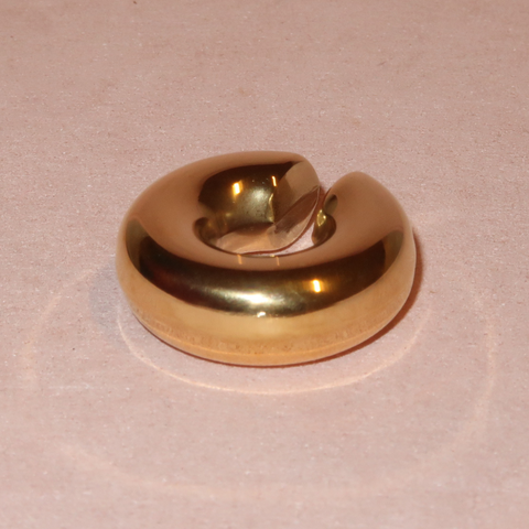 Gaudy Ear Cuff